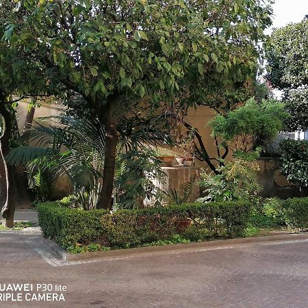Hotel Giardino Degli Aranci Frattamaggiore Exterior foto